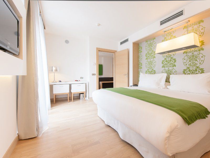 Hotel Occidental Praha Five Esterno foto